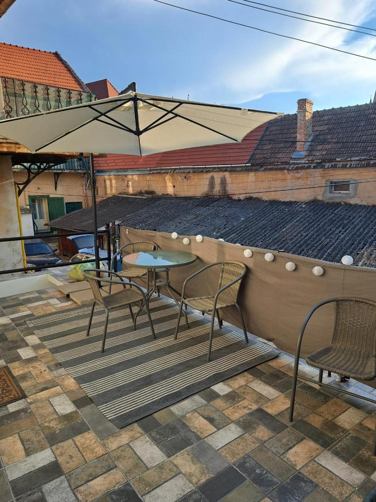 Free Garage In The Center-Delicia 4 Studio! Sibiu Exterior photo